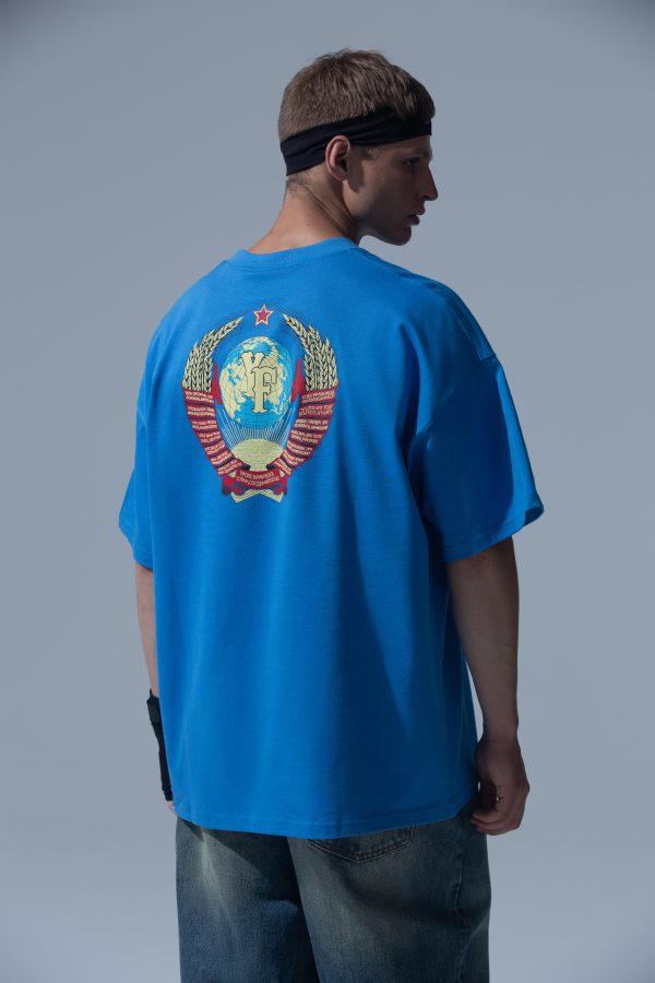 Голубая футболка унисекс Your Fate USSR Blue с принтом в стиле герба СССР — премиальный хлопок, свободный крой, лимитированная серия SS24 — изображение 6
